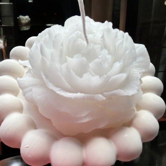 Candle - Peony with a stand