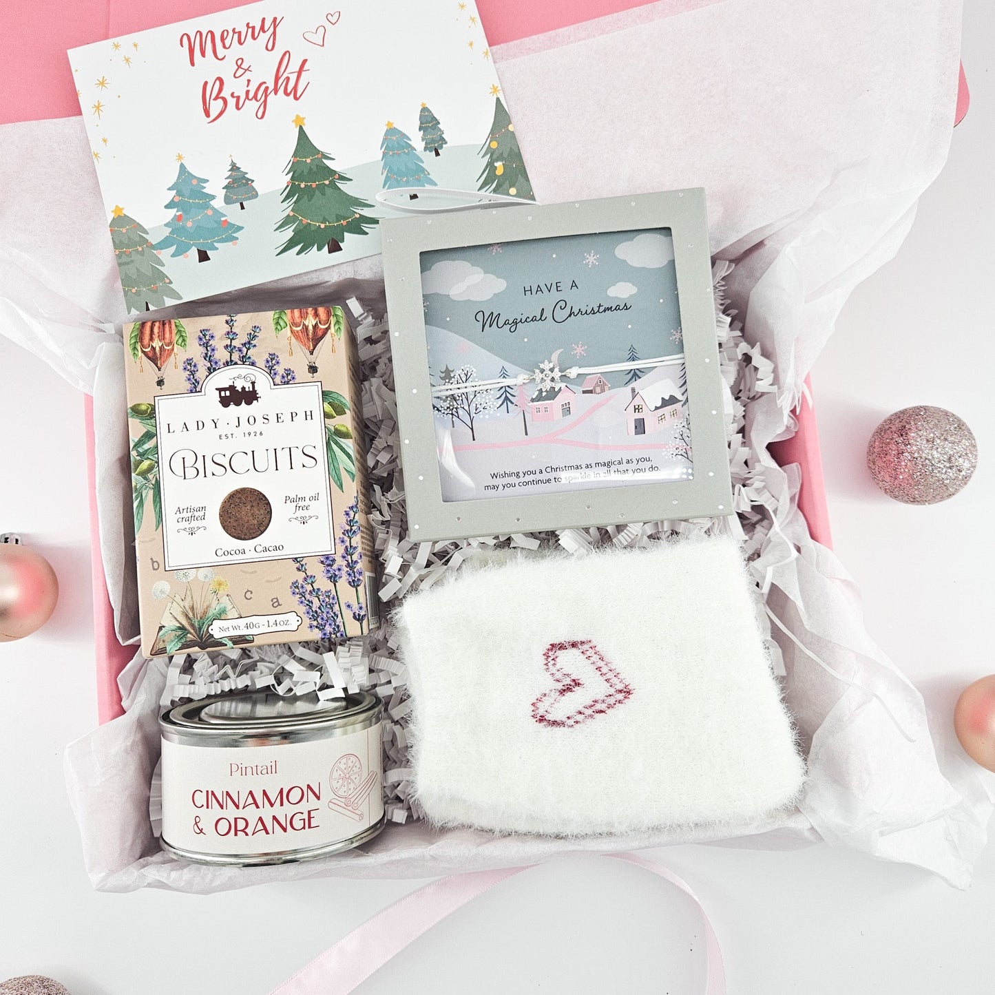 COSY CHRISTMAS MAGIC | FESTIVE GIFT BOX