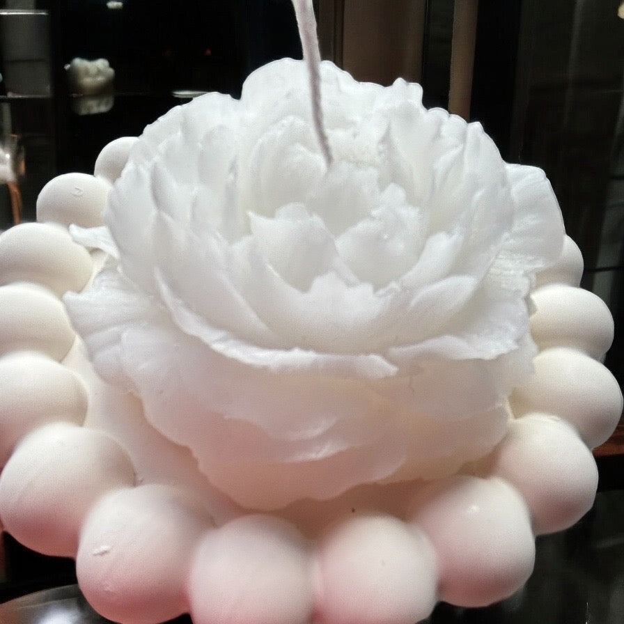 Candle - Peony with a stand